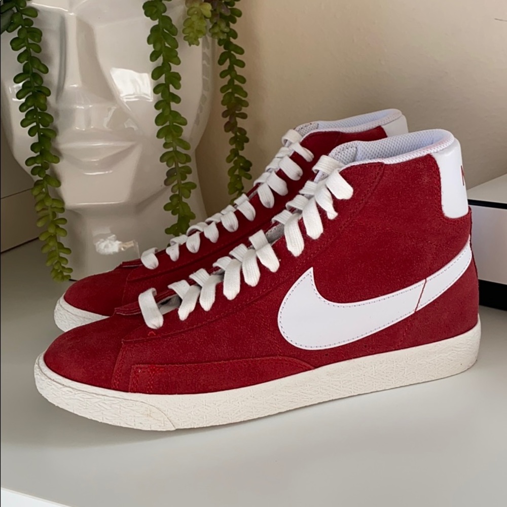 NWT Nike blazer mid red sneakers - Picture 3 of 9
